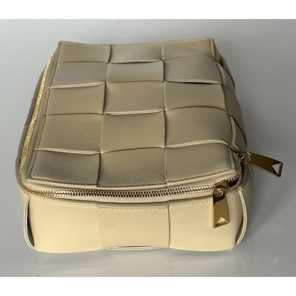 NWT $1250 Bottega Veneta Intrecciato Leather Travel Case Multitan 680212